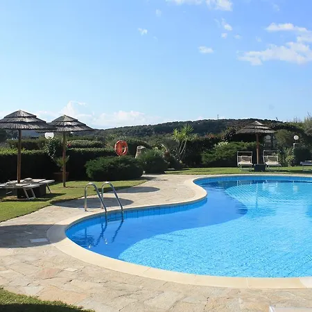 Le Bouganville Aparthotel 3*