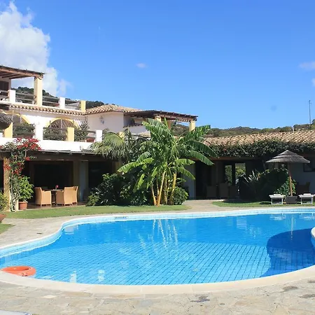 Le Bouganville Aparthotel 3*