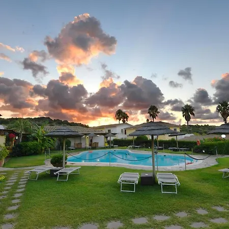 Lejlighedshotel Le Bouganville Villasimius