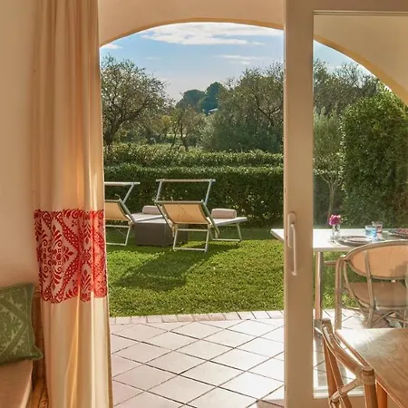 Le Bouganville Rooms Suites And Apartments 4*