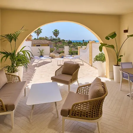 Le Bouganville Rooms Suites And Apartments Hotel 4*