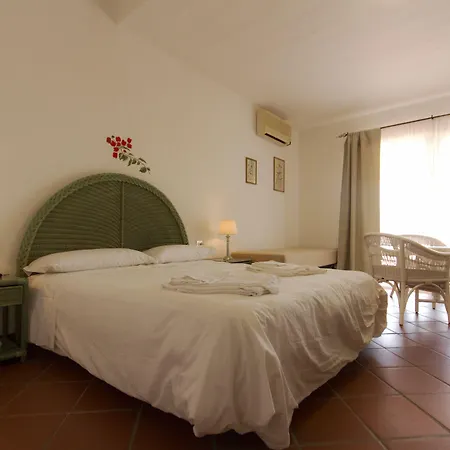 Le Bouganville 3* וילסימיוס